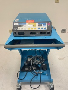 VALLEYLAB FORCE FX ELECTROSURGICAL UNIT ON CART W/ E6008 FOOTSWITCH, E6009 BIPOLAR FOOTSWITCH