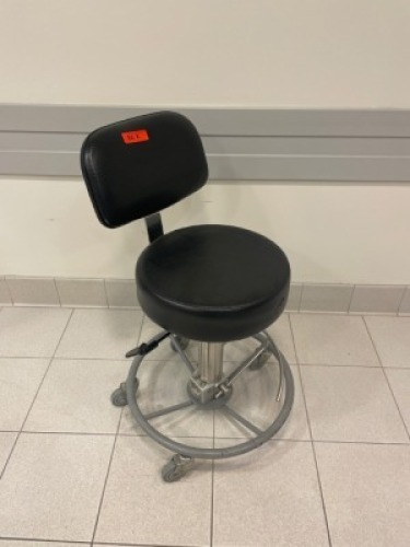 PEDIGO MOBILE SURGICAL STOOL