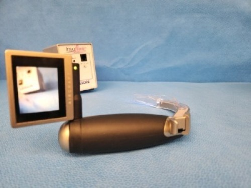 MCGRATH SERIES 5 PORTABLE VIDEO LARYNGOSCOPE