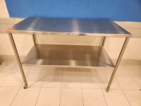 STAINLESS STEEL TABLE