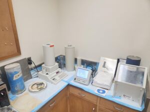 BIODEX MEDICAL SYSTEMS ATOMLAB 100 DOSE CALIBRATOR W/ CRC-55TW RADIOISOTOPE DOSE CALIBRATOR, ACCESSORIES (LOCATED AND PICK-UP ADDRESS, 2351 E. 22ND. ST., CLEVELAND, OH 44115)
