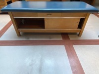 THERAPY TABLE WITH UNDER TABLE STORAGE