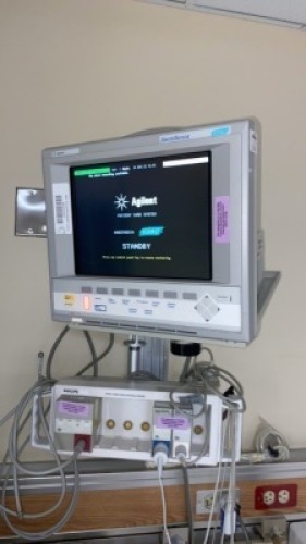 AGILENT V24C PATIENT MONITOR AND MODULE CONSOLE (WALL MOUNTED)