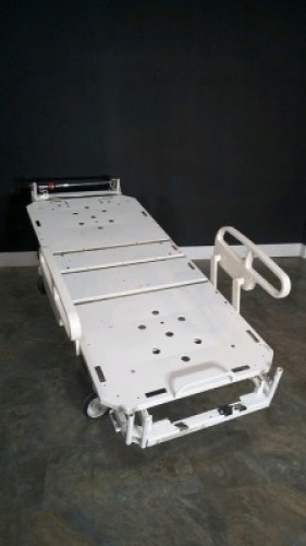 STRYKER 3002 HOSPITAL BED