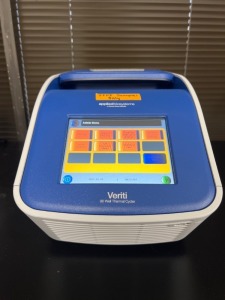 APPLIED BIO SYSTEMS 4375786 VERITI 96-WELL THERMAL CYCLER (DOM: 04-23-2020) (SOFTWARE: 0.41.0.4:79:4.0.2)