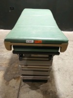 MIDMARK 404 EXAM TABLE