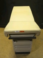 MIDMARK 404 EXAM TABLE