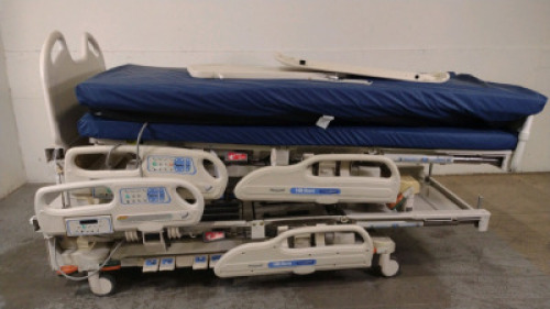 HILL-ROM P3200 VERSACARE HOSPITAL BEDS (QTY. 2)