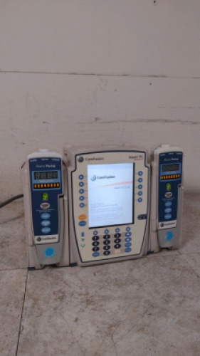 CAREFUSION ALARIS PC 8015 INFUSION PUMP WITH 2 ALARIS 8100 PUMP MODULES