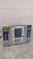 CAREFUSION ALARIS PC 8015 INFUSION PUMP WITH 2 ALARIS 8100 PUMP MODULES