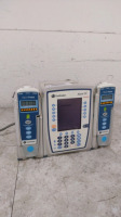 CAREFUSION ALARIS PC 8015 INFUSION PUMP WITH 2 ALARIS 8100 PUMP MODULES