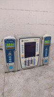 CAREFUSION ALARIS PC 8015 INFUSION PUMP WITH 2 ALARIS 8100 PUMP MODULES