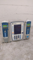 CAREFUSION ALARIS PC 8015 INFUSION PUMP WITH 2 ALARIS 8100 PUMP MODULES