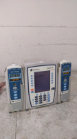 CAREFUSION ALARIS PC 8015 INFUSION PUMP WITH 2 ALARIS 8100 PUMP MODULES