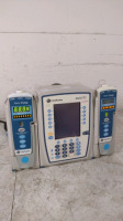 CAREFUSION ALARIS PC 8015 INFUSION PUMP WITH 2 ALARIS 8100 PUMP MODULES