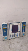 CAREFUSION ALARIS PC 8015 INFUSION PUMP WITH 2 ALARIS 8100 PUMP MODULES