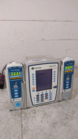 CAREFUSION ALARIS PC 8015 INFUSION PUMP WITH 2 ALARIS 8100 PUMP MODULES