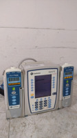 CAREFUSION ALARIS PC 8015 INFUSION PUMP WITH 2 ALARIS 8100 PUMP MODULES