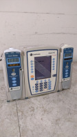 CAREFUSION ALARIS PC 8015 INFUSION PUMP WITH 2 ALARIS 8100 PUMP MODULES