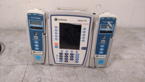 CAREFUSION ALARIS PC 8015 INFUSION PUMP WITH 2 ALARIS 8100 PUMP MODULES