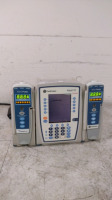 CAREFUSION ALARIS PC 8015 INFUSION PUMP WITH 2 ALARIS 8100 PUMP MODULES