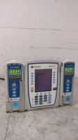 CAREFUSION ALARIS PC 8015 INFUSION PUMP WITH 2 ALARIS 8100 PUMP MODULES