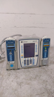 CAREFUSION ALARIS PC 8015 INFUSION PUMP WITH 2 ALARIS 8100 PUMP MODULES