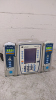 CAREFUSION ALARIS PC 8015 INFUSION PUMP WITH 2 ALARIS 8100 PUMP MODULES