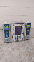 CAREFUSION ALARIS PC 8015 INFUSION PUMP WITH 2 ALARIS 8100 PUMP MODULES