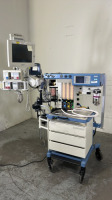 NORTH AMERICAN DRAGER NARKOMED GS ANESTHESIA MACHINE WITH ISOFLURANE VAPOR 19.1 VAPORIZER, PHILIPS MONITOR AND MODULE RACK AND MODULES, BIS MONITOR (SN 13481)