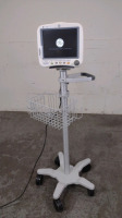 GE DASH 4000 PATIENT MONITOR ON ROLLING STAND