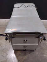 BELMONT MEDICAL EXAM TABLE