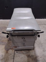 BELMONT MEDICAL EXAM TABLE