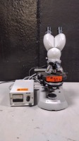 CARL ZEISS LAB MICROSCOPE WITH 4 OBJECTIVES