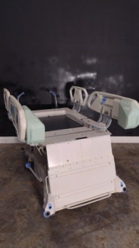 HILL-ROM TOTALCARE HOSPITAL BED