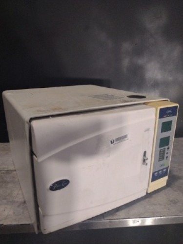 PELTON & CRANE DELTA Q TABLETOP STERILIZER