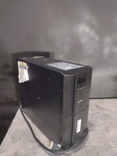 APC SMART-UPS