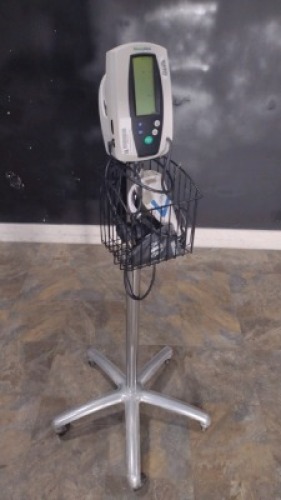 WELCH ALLYN 420 PATIENT MONITOR