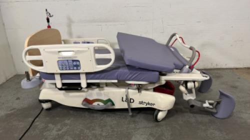 STRYKER LD304 BIRTHING BED