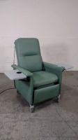 CHAMPION RECLINER