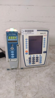 CAREFUSION ALARIS PC 8015 INFUSION PUMP WITH ALARIS 8100 PUMP MODULE