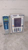 CAREFUSION ALARIS PC 8015 INFUSION PUMP WITH ALARIS 8100 PUMP MODULE