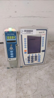 CAREFUSION ALARIS PC 8015 INFUSION PUMP WITH ALARIS 8100 PUMP MODULE