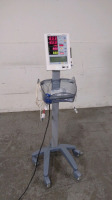 MINDRAY DATASCOPE ACCUTORR PLUS PATIENT MONITOR ON ROLLING STAND