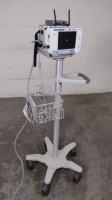 ORIDION MEDICAL MICROSTREAM CAPNOSTREAM 20P PATIENT MONITOR ON ROLLING STAND