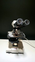 NIKON LABOPHOT LAB MICROSCOPE WITH 5 OBJECTIVES (2.5X, 10X, 10X, 20X, 40X)