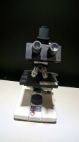 LEITZ MICROLAB LAB MICROSCOPE WITH 4 OBJECTIVES (4X, 10X 40X, 60X)