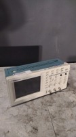 TEKTRONIX TDS 220 OSCILLOSCOPE