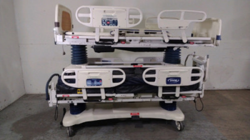 STRYKER SECURE 3002/EPIC 2040 LOT OF (2) HOSPITAL BEDS