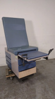 RITTER/MIDMARK 104 EXAM TABLE